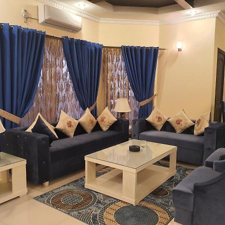 Royal Villa F-10/2 Islamabad Exterior photo